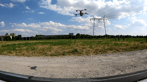 Rotary-wing kamikaze drone armed with an Aerial Bomb 60 mm.